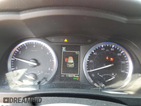 2019 Toyota Highlander SE with VIN 5TDJZRFH5KS949295, listed as a Copart auction lot 59813625 with 118,376 mi miles and Salvage title. Bid and sale history available at DreamBid. Image 9.