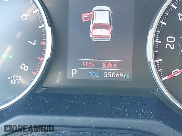 2021 Toyota RAV4 XLE with VIN 2T3W1RFV8MW152785, listed as a IAAI auction lot 41401709 with 55,069 mi miles. Bid and sale history available at carsss.com. Image 15.