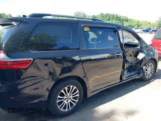2020 Toyota Sienna XLE Auto Access Seat with VIN 5TDYZ3DC7LS035294, listed as a IAAI auction lot 42557047 with 38,986 mi miles and . Bid and sale history available at DreamBid. Image 19.