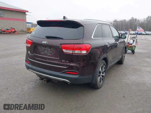 2016 Kia Sorento EX with VIN 5XYPHDA5XGG066424, listed as a IAAI auction lot 41951534 with 147,914 mi miles. Bid and sale history available at carsss.com. Image 4.