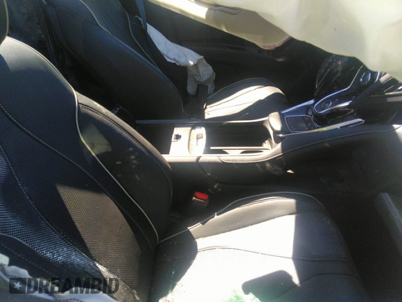 2019 Acura RDX Advance with VIN 5J8TC1H77KL005744, listed as a IAAI auction lot 39357971 with Not Provided miles and . Bid and sale history available at DreamBid. Image 5.