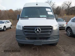 2023 Mercedes-Benz Sprinter Cargo with VIN W1Y4NCHY6PT120839, listed as a IAAI auction lot 40963564 with 128,639 mi miles. Bid and sale history available at carsss.com. Image 12.