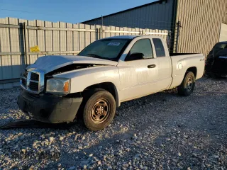 2005 Dodge Dakota ST with VIN 1D7HW22K25S119939, listed as a Copart auction lot 73020994 with 99,480 mi miles and Salvage Title. Bid and sale history available at carsss.com. Image 1.