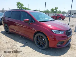 2023 Chrysler Pacifica Touring L with VIN 2C4RC1BG7PR513017, listed as a IAAI auction lot 42441272 with 23,310 mi miles and . Bid and sale history available at DreamBid. Image 1.