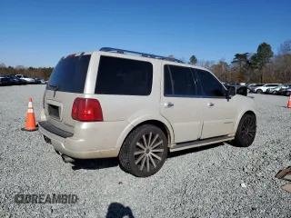 2005 Lincoln Navigator Luxury with VIN 5LMFU28595LJ12787, listed as a Copart auction lot 83135894 with 268,717 mi miles and Salvage Title. Bid and sale history available at carsss.com. Image 3.