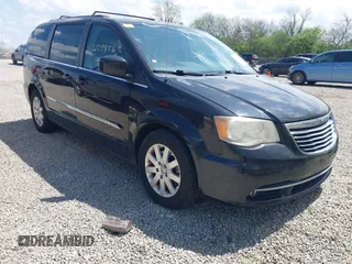 2013 Chrysler Town & Country Touring with VIN 2C4RC1BG1DR662485, listed as a IAAI auction lot 42109856 with 153,277 mi miles. Bid and sale history available at carsss.com. Image 1.