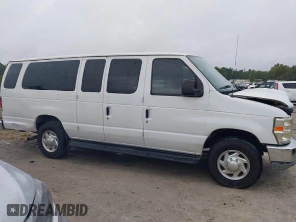 2010 Ford Econoline Passenger XL z VIN 1FBSS3BL6ADA87803, wystawiony jako IAAI lot #40281775 z przebiegiem 101 948 mil mil oraz . Historia ofert i sprzedaży dostępna na DreamBid. Obrazek 13.