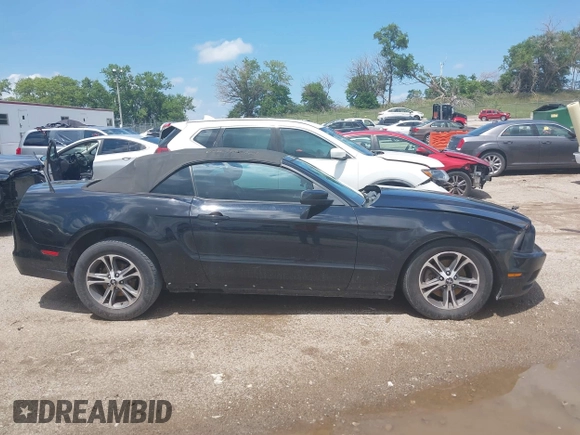 2014 Ford Mustang V6 с VIN 1ZVBP8EM5E5243910, выставлен на аукционе IAAI как лот 42648737 с пробегом 251 987 миль миль и . История ставок и продаж доступна на DreamBid. Изображение 13.