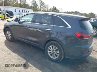 2019 Kia Sorento L with VIN 5XYPG4A30KG476773, listed as a IAAI auction lot 41345456 with 160,706 mi miles. Bid and sale history available at carsss.com. Image 3.
