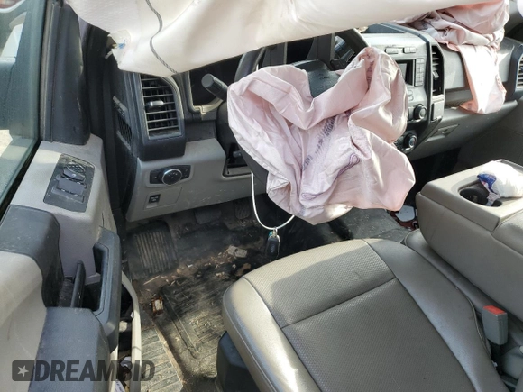 2020 Ford F-150 XL with VIN 1FTEX1C52LKD86136, listed as a Copart auction lot 77945564 with 30,446 mi miles and Salvage Title. Bid and sale history available at DreamBid. Image 8.