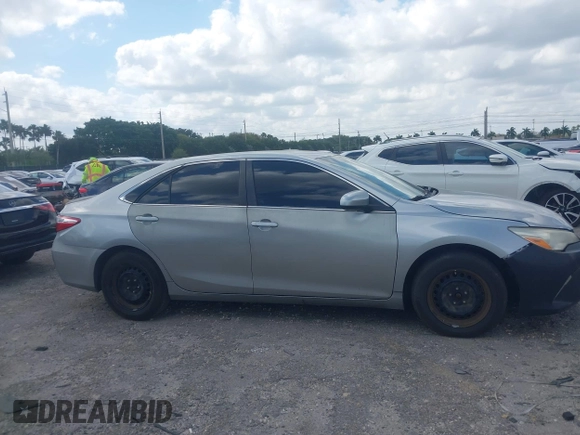 2015 Toyota Camry XLE with VIN 4T1BF1FK0FU093475, listed as a IAAI auction lot 42061877 with 131,618 mi miles. Bid and sale history available at carsss.com. Image 13.