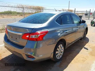 2017 Nissan Sentra SR z VIN 3N1AB7APXHY332390, wystawiony jako IAAI lot #42049476 z przebiegiem 87 483 mil mil oraz . Historia ofert i sprzedaży dostępna na DreamBid. Obrazek 4.