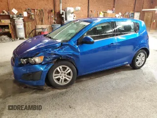 2016 Chevrolet Sonic LT z VIN 1G1JC6SG8G4161782, wystawiony jako Copart lot #59037525 z przebiegiem 59 007 mil mil oraz Szkoda całkowita • Salvage title. Historia ofert i sprzedaży dostępna na DreamBid. Obrazek 1.