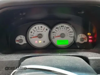 2005 Ford Escape XLT z VIN 1FMYU93145KB29172, wystawiony jako Copart lot #57724475 z przebiegiem 146 236 mil mil oraz Szkoda całkowita • Salvage title. Historia ofert i sprzedaży dostępna na DreamBid. Obrazek 9.