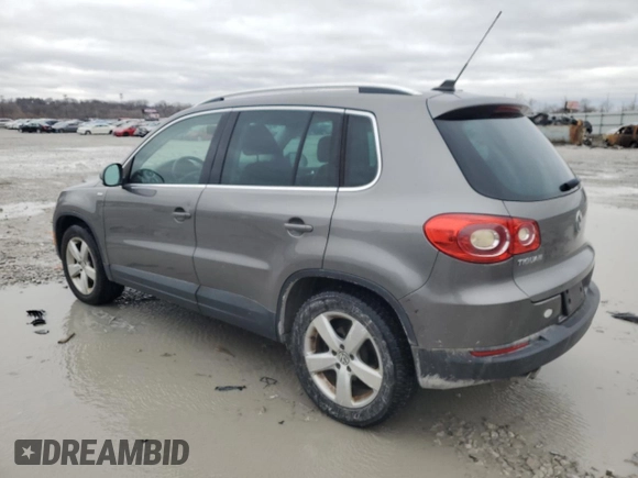 2010 Volkswagen Tiguan Wolfsburg Edition с VIN WVGAV7AX9AW520377, выставлен на аукционе Copart как лот 46697465 с пробегом 117 865 миль миль и Списание • Salvage title. История ставок и продаж доступна на DreamBid. Изображение 2.