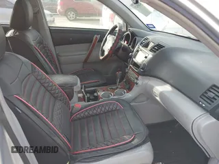 2013 Toyota Highlander Limited z VIN 5TDYK3EH1DS103301, wystawiony jako IAAI lot #42005471 z przebiegiem 239 950 mil mil oraz . Historia ofert i sprzedaży dostępna na DreamBid. Obrazek 5.