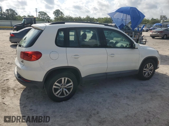 2016 Volkswagen Tiguan SE z VIN WVGBV7AX1GW528888, wystawiony jako Copart lot #59057125 z przebiegiem 143 688 mil mil oraz Czysty tytuł • Clean title. Historia ofert i sprzedaży dostępna na DreamBid. Obrazek 3.