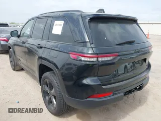 2024 Jeep Grand Cherokee Limited with VIN 1C4RJHBG9RC168955, listed as a IAAI auction lot 42032904 with 7,496 mi miles and . Bid and sale history available at DreamBid. Image 3.