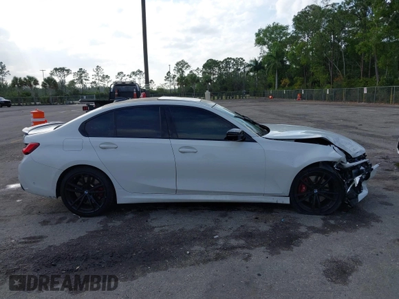 2021 BMW 3 Series M340i xDrive with VIN 3MW5U9J03M8B94898, listed as a IAAI auction lot 41611425 with 38,614 mi miles. Bid and sale history available at carsss.com. Image 13.