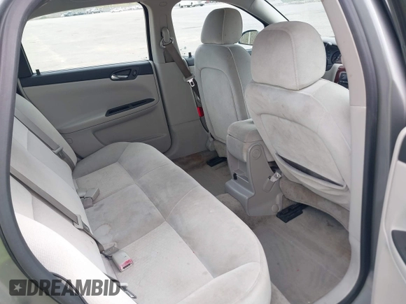 2008 Chevrolet Impala LS z VIN 2G1WB58K081266151, wystawiony jako IAAI lot #41824533 z przebiegiem 151 039 mil mil oraz . Historia ofert i sprzedaży dostępna na DreamBid. Obrazek 8.