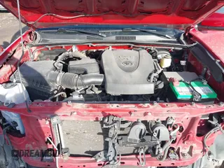 2018 Toyota Tacoma SR with VIN 3TMCZ5AN2JM134145, listed as a IAAI auction lot 41124645 with 61,302 mi miles. Bid and sale history available at carsss.com. Image 10.