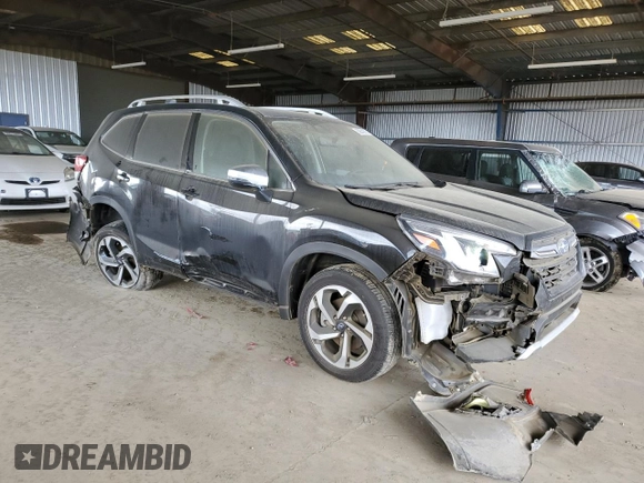 2024 Subaru Forester Touring z VIN JF2SKAMC0RH429197, wystawiony jako Copart lot #50842975 z przebiegiem 7 050 mil mil oraz Szkoda całkowita • Salvage title. Historia ofert i sprzedaży dostępna na DreamBid. Obrazek 4.