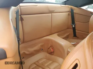 2014 Ferrari California z VIN ZFF65TJA9E0196713, wystawiony jako Copart lot #73682984 z przebiegiem Nie podano mil oraz Nie do naprawy. Historia ofert i sprzedaży dostępna na DreamBid. Obrazek 10.