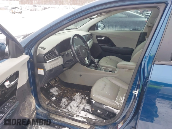 2020 Kia Niro EX Premium with VIN KNDCE3LC2L5366796, listed as a IAAI auction lot 41280811 with 53,427 mi miles. Bid and sale history available at carsss.com. Image 5.