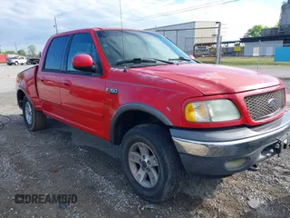 2002 Ford F-150 XLT with VIN 1FTRW08L52KC52659, listed as a IAAI auction lot 41933907 with 155,002 mi miles. Bid and sale history available at carsss.com. Image 1.