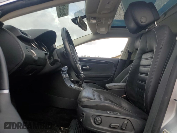 2013 Volkswagen CC VR6 Executive 4Motion with VIN WVWGU7AN2DE513930, listed as a Copart auction lot 86978754 with 0 mi miles and Salvage Title. Bid and sale history available at carsss.com. Image 7.