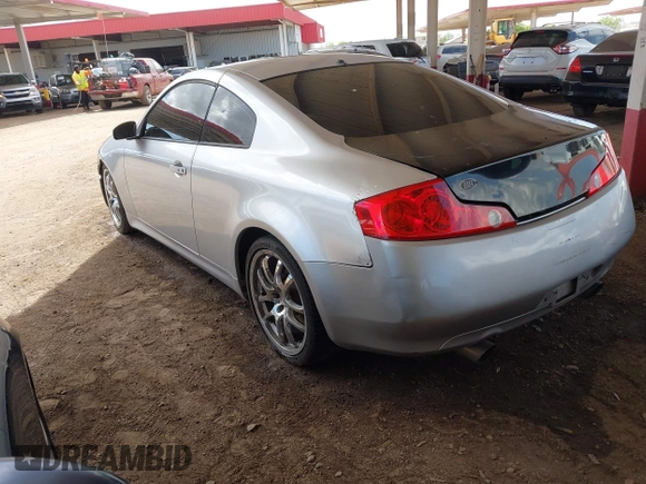 2006 Infiniti G35 with VIN JNKCV54E56M708441, listed as a IAAI auction lot 42045510 with 201,287 mi miles. Bid and sale history available at carsss.com. Image 3.