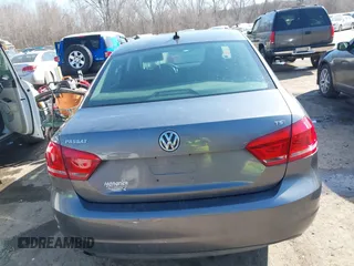 2015 Volkswagen Passat 1.8T Limited Edition with VIN 1VWAT7A33FC015366, listed as a IAAI auction lot 41769888 with 129,117 mi miles. Bid and sale history available at carsss.com. Image 17.