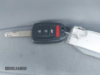 2020 Honda CR-V LX z VIN 2HKRW2H27LH608208, wystawiony jako IAAI lot #41599404 z przebiegiem 29 216 mil mil oraz . Historia ofert i sprzedaży dostępna na DreamBid. Obrazek 11.