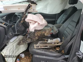 2016 Ford Escape SE с VIN 1FMCU9G99GUC88965, выставлен на аукционе Copart как лот 49808165 с пробегом 96 016 миль миль и На запчасти • Non repairable. История ставок и продаж доступна на DreamBid. Изображение 7.