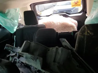 2018 Ford EcoSport SE z VIN MAJ3P1TE9JC232205, wystawiony jako Copart lot #42416465 z przebiegiem Nie podano mil oraz Nie do naprawy • Non repairable. Historia ofert i sprzedaży dostępna na DreamBid. Obrazek 10.