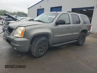 2007 GMC Yukon SLT z VIN 1GKFK13007J117446, wystawiony jako Copart lot #55974665 z przebiegiem 204 785 mil mil oraz Szkoda całkowita • Salvage title. Historia ofert i sprzedaży dostępna na DreamBid. Obrazek 1.