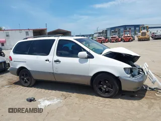 2002 Toyota Sienna LE z VIN 4T3ZF13C82U472835, wystawiony jako IAAI lot #42365136 z przebiegiem 293 372 mil mil oraz . Historia ofert i sprzedaży dostępna na DreamBid. Obrazek 13.