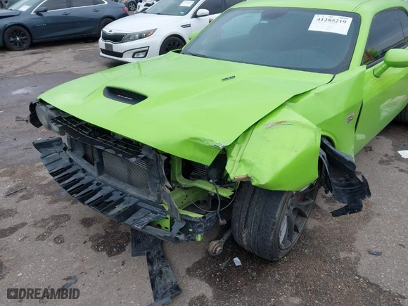2015 Dodge Challenger SRT 392 with VIN 2C3CDZDJ3FH720636, listed as a IAAI auction lot 41285219 with 149,706 mi miles. Bid and sale history available at carsss.com. Image 6.