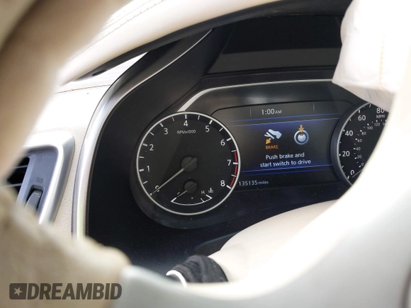2017 Nissan Murano Platinum z VIN 5N1AZ2MH1HN186471, wystawiony jako IAAI lot #41233284 z przebiegiem 135 135 mil mil oraz . Historia ofert i sprzedaży dostępna na DreamBid. Obrazek 16.