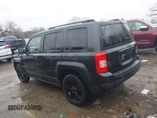 2014 Jeep Patriot Altitude with VIN 1C4NJPBA2ED814152, listed as a IAAI auction lot 41465956 with 82,273 mi miles and . Bid and sale history available at DreamBid. Image 3.