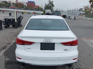 2017 Audi A3 z VIN WAUJ8HFFXH1047739, wystawiony jako IAAI lot #42313056 z przebiegiem 125 104 mil mil oraz . Historia ofert i sprzedaży dostępna na DreamBid. Obrazek 16.