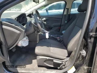 2018 Ford Focus SE z VIN 1FADP3F22JL265175, wystawiony jako Copart lot #62916255 z przebiegiem 90 348 mil mil oraz Szkoda całkowita • Salvage title. Historia ofert i sprzedaży dostępna na DreamBid. Obrazek 7.