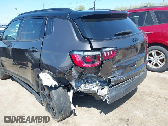2021 Jeep Compass Latitude z VIN 3C4NJDBB4MT555101, wystawiony jako IAAI lot #42086222 z przebiegiem 45 785 mil mil oraz . Historia ofert i sprzedaży dostępna na DreamBid. Obrazek 6.
