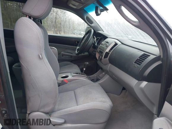 2010 Toyota Tacoma with VIN 5TEMU4FN0AZ712915, listed as a IAAI auction lot 41956306 with 204,986 mi miles and . Bid and sale history available at DreamBid. Image 5.