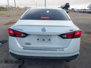 2022 Nissan Altima SR z VIN 1N4BL4CV3NN362578, wystawiony jako IAAI lot #41692324 z przebiegiem 31 877 mil mil oraz . Historia ofert i sprzedaży dostępna na DreamBid. Obrazek 17.