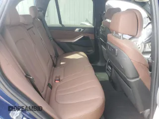 2020 BMW X5 sDrive40i with VIN 5UXCR4C0XLLW64815, listed as a Copart auction lot 50429185 with 39,544 mi miles and Salvage Title. Bid and sale history available at DreamBid. Image 11.