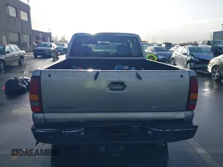 2000 GMC Sierra 1500 SLT with VIN 1GTEC19T6YZ167647, listed as a IAAI auction lot 41097210 with Not Provided miles and . Bid and sale history available at carsss.com. Image 15.