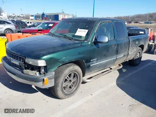 2001 Chevrolet Silverado 1500 LS with VIN 2GCEC19T511157237, listed as a IAAI auction lot 41437720 with 1 mi miles. Bid and sale history available at carsss.com. Image 2.