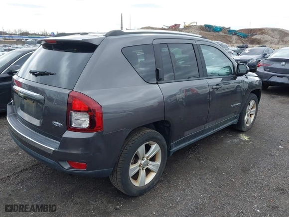 2015 Jeep Compass Latitude with VIN 1C4NJDEB9FD105996, listed as a IAAI auction lot 41729501 with 147,954 mi miles. Bid and sale history available at carsss.com. Image 4.