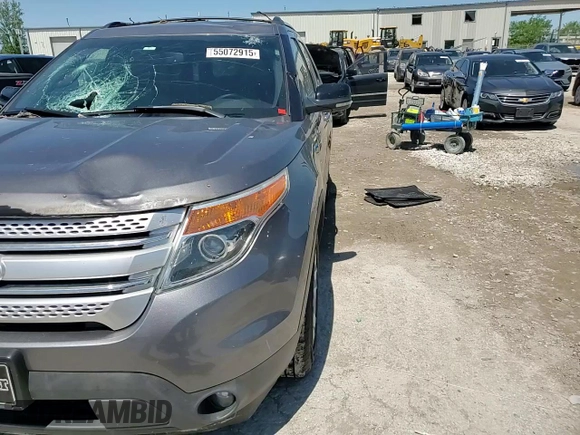 2013 Ford Explorer XLT z VIN 1FM5K8D85DGA58855, wystawiony jako Copart lot #55072915 z przebiegiem 164 657 mil mil oraz Szkoda całkowita • Salvage title. Historia ofert i sprzedaży dostępna na DreamBid. Obrazek 13.